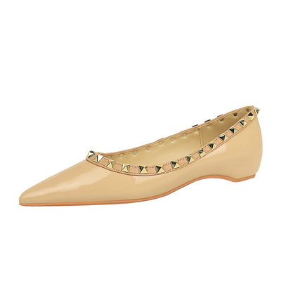 533-5 Korean Spring And Autumn New Shallow Mouth Pointed Toe Height-Enhancing Women'S Shoes Rivet Decoration Color Matching Patent Leather Pedicure Shoes
